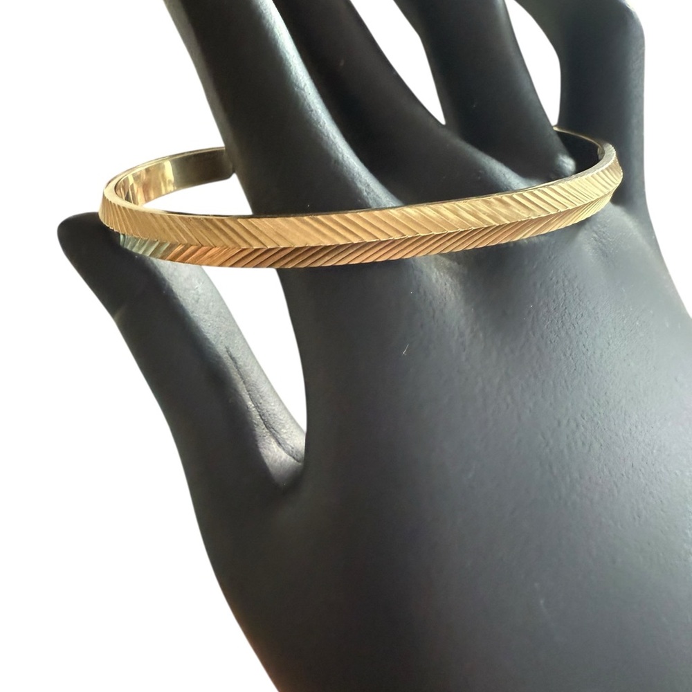 FOSSIL Gold-Tone Steel Bracelet / Bangle